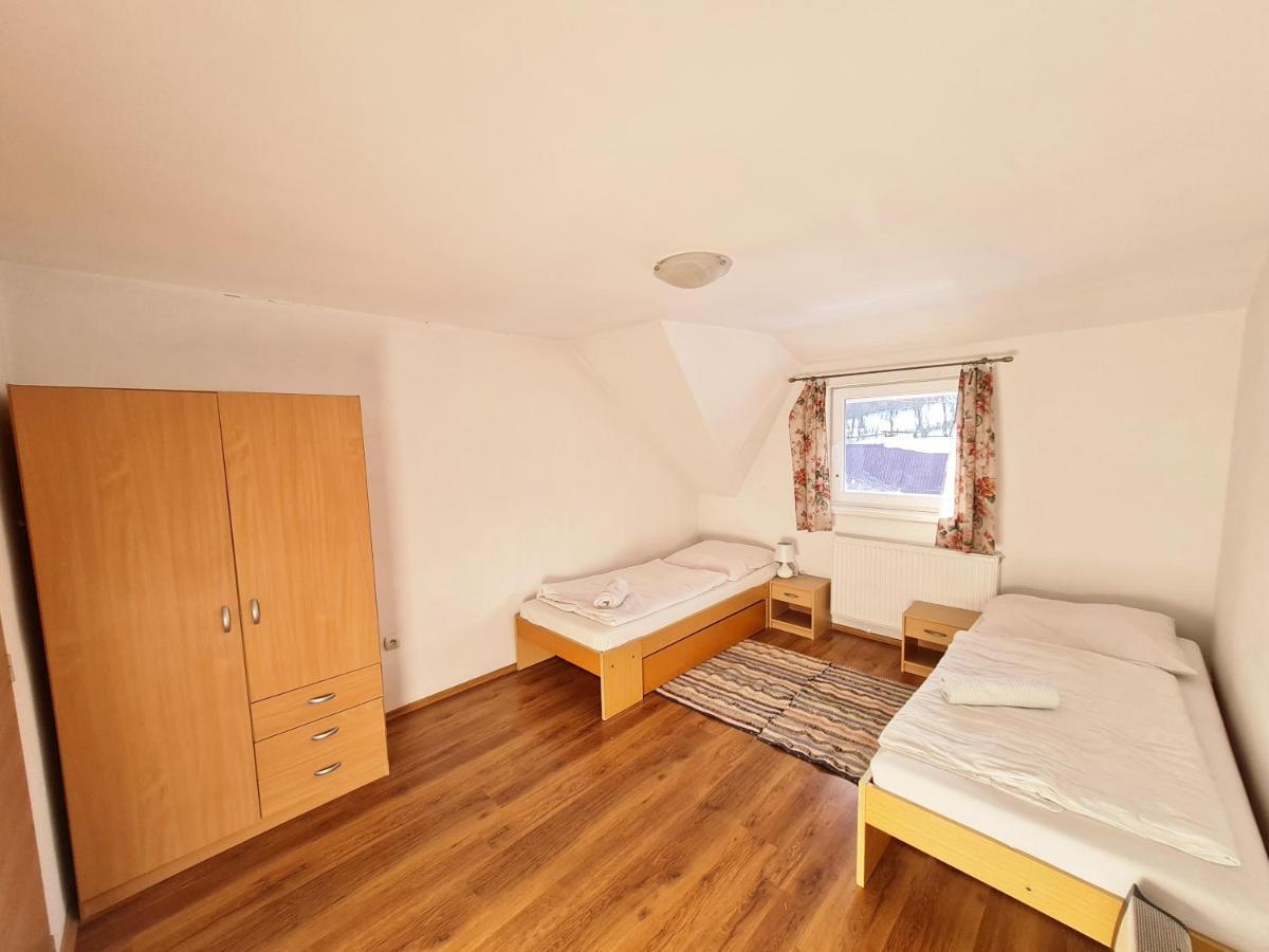 Stary Dom Hotel Oravská Polhora Eksteriør billede